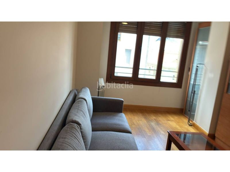 Foto 7052ede8-a642-4e8b-a263-09229858956a. Apartament amb calefacció aparcament a Centro Ciudad León