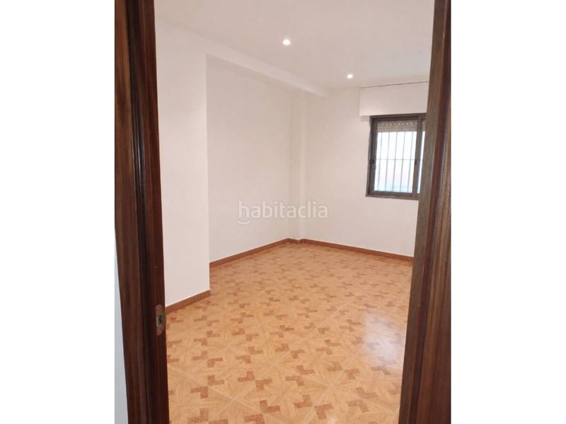 Foto 0b7793ff-c072-4a83-ae76-525f95e8c7eb. Flat with heating in Trobajo del camino