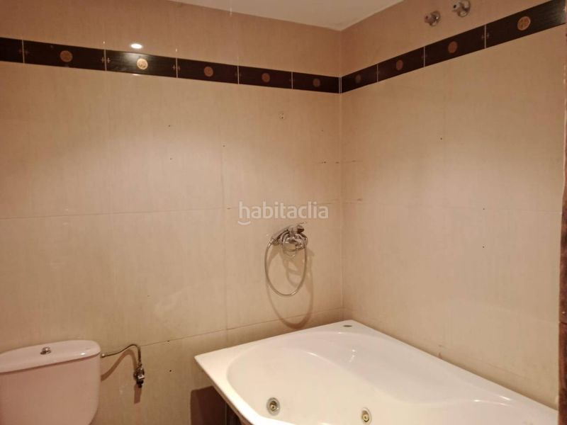 Foto 6d29b970-68d3-44c4-b6e3-03dea7a0f1e5. Flat with heating in Trobajo del camino