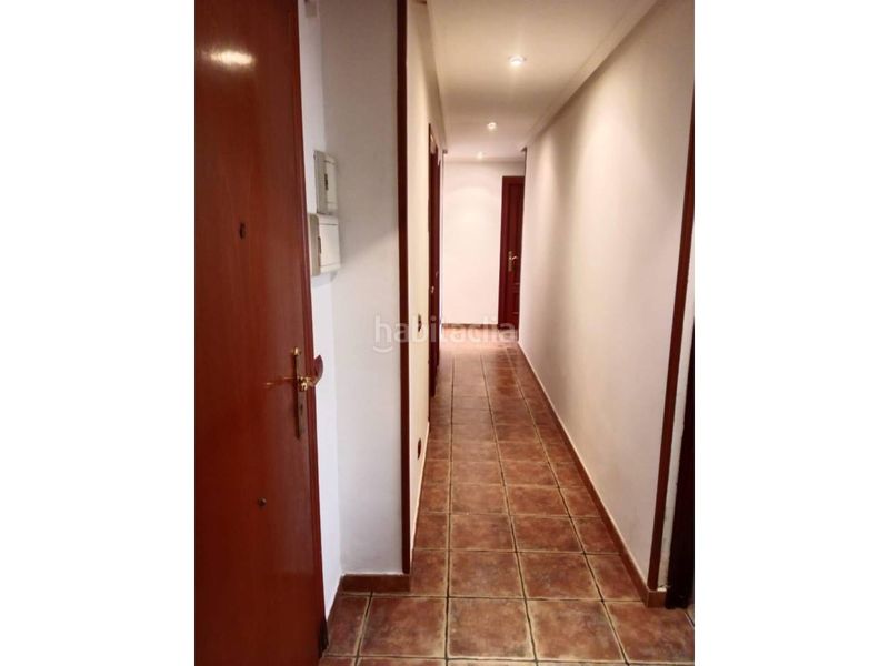 Foto 82c427c7-742c-497a-93b9-e061ade0da29. Flat with heating in Trobajo del camino
