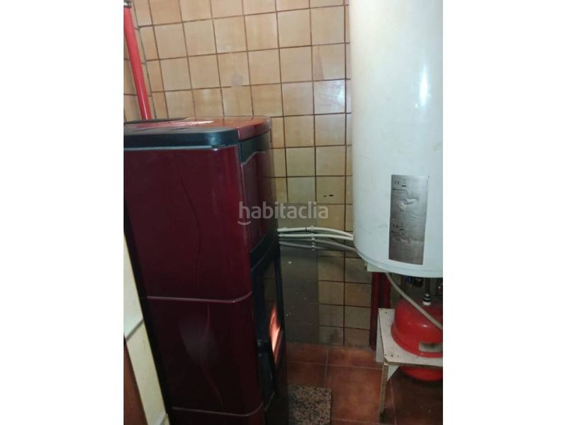 Foto 8b75fed0-2ef9-45b4-806d-bf04ac83c540. Flat with heating in Trobajo del camino