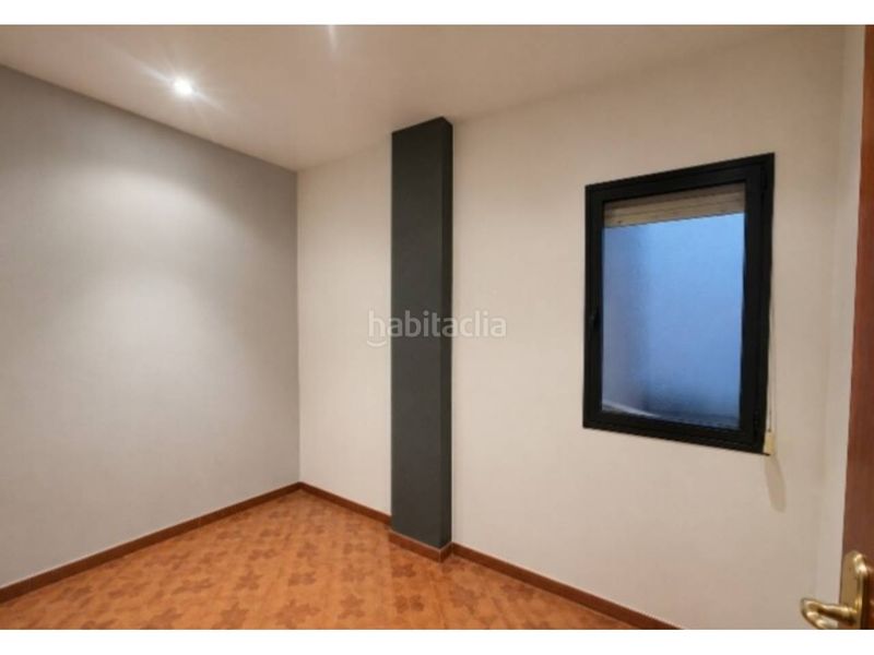 Foto bf02c5dc-1679-4c36-91da-290b27167f97. Flat with heating in Trobajo del camino