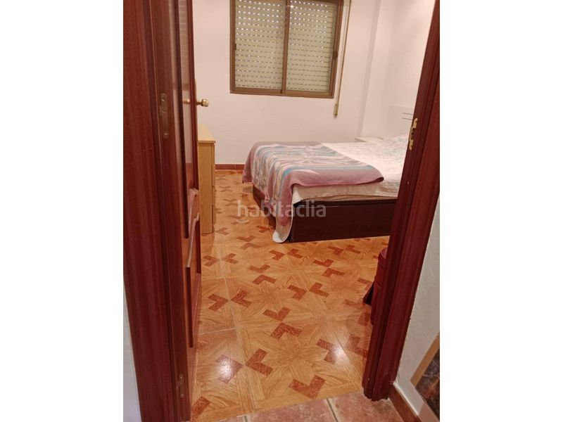 Foto ea052511-247a-44ff-ace8-2bf47c2d664b. Flat with heating in Trobajo del camino