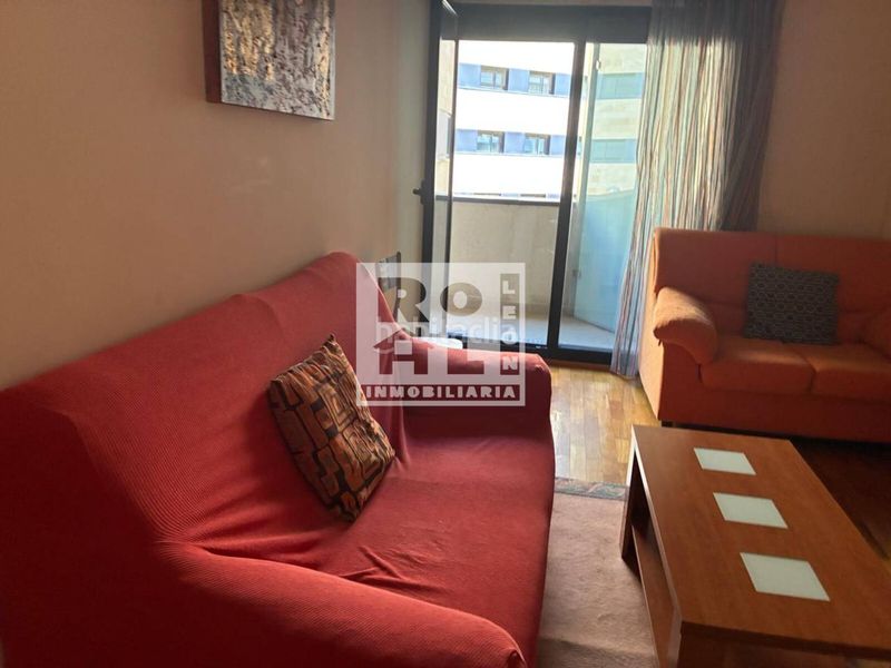 Foto 7305fd4a-db14-46ab-819c-65caa5bd02f9. Apartament amb calefacció aparcament a Centro Ciudad León