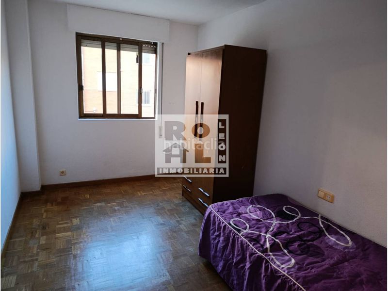 Foto 4d0790d0-2b2a-40d6-8d28-5ba629c7e619. Flat with heating in Pinilla León
