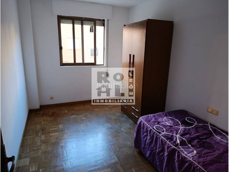 Foto 71679e96-0d48-48c9-be4a-eb7fbd27735d. Flat with heating in Pinilla León
