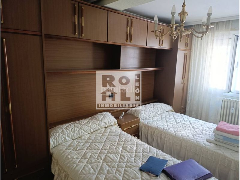 Foto 0f3c12a5-53c4-4472-b0a7-c9dab0cd08a2. Flat with heating in San Claudio - La Chantría León