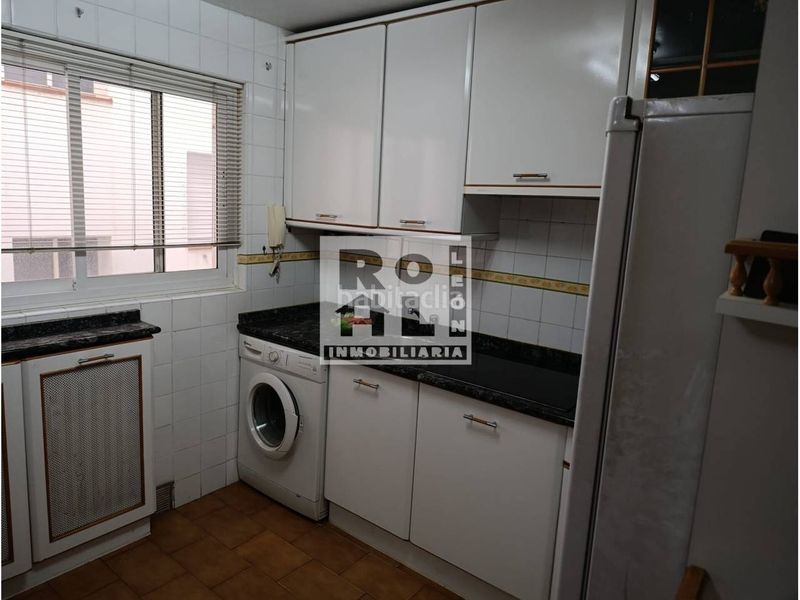 Foto a2beaf0f-8294-4790-b253-4b93ff0191ca. Flat with heating in San Claudio - La Chantría León