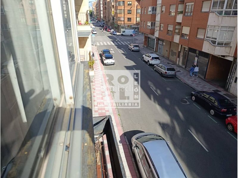 Foto b0c94df6-5e12-4baa-90e2-81a298eae0c9. Flat with heating in San Claudio - La Chantría León