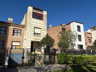 Xalet  Paseo de acacias. Chalet en venta