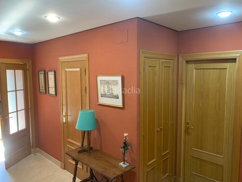 Foto 2c21c9c7-d811-42a7-a617-27a8781892b1. Casa a schiera con riscaldamento parcheggio in El Berrocal Valladolid