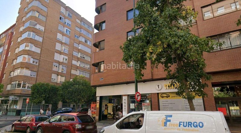 Foto e02ac26c-cc1b-4698-afa5-39c269318296. Aparcament cotxe a Plaza de Toros Valladolid