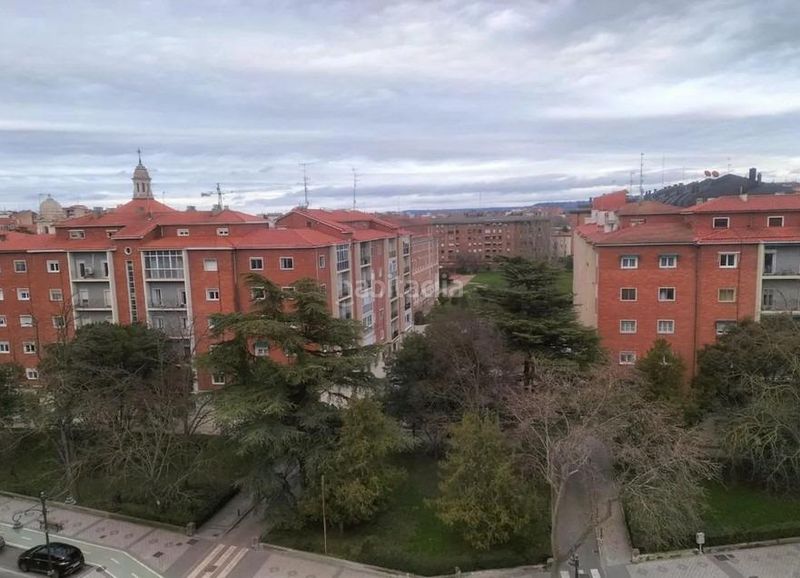 Foto e9d28f77-aea5-40d6-80cd-97bf21254b2f. Pis amb calefacció a Campo Grande Valladolid