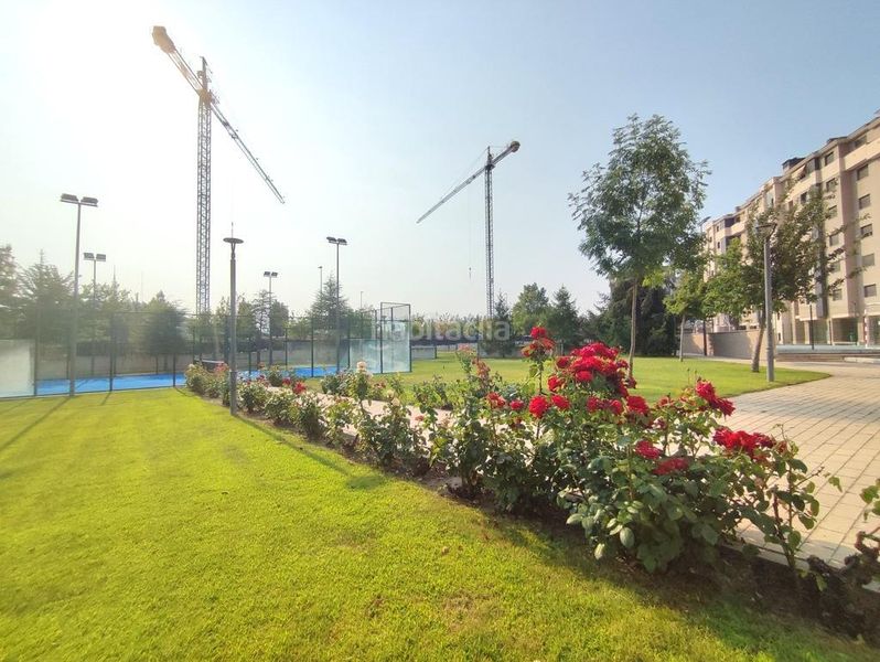 Foto ed6c8c86-aa79-418f-91c5-cb1a712a949d. Pis amb calefacció aparcament piscina a Pinar del Jalón Valladolid