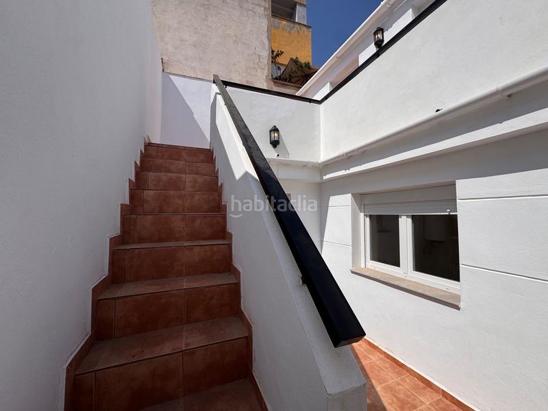 Foto 8bd3ef22-2271-482b-bb11-f2a883c30b26. Casa en Avenida de Abril-9 de Octubre Sagunt