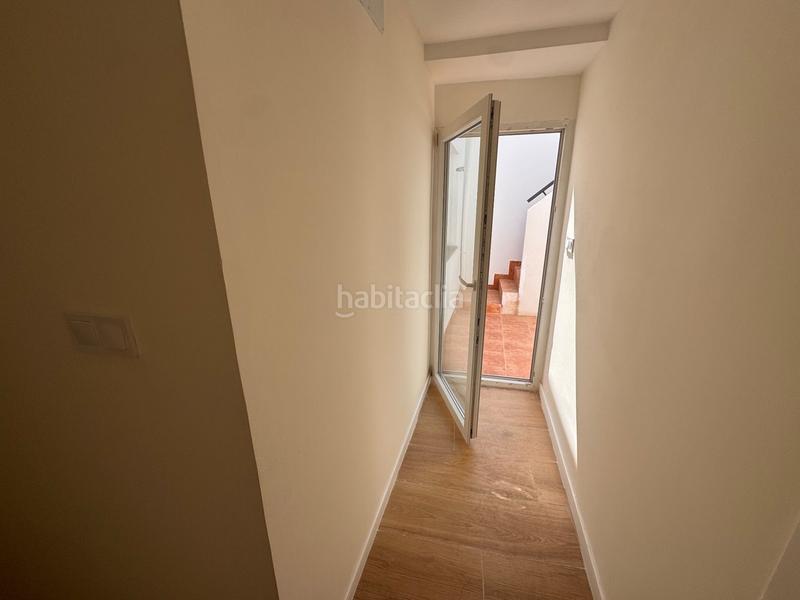 Foto ef3d82ca-5f02-4a1e-8cd6-d86a74975b81. Casa en Avenida de Abril-9 de Octubre Sagunt