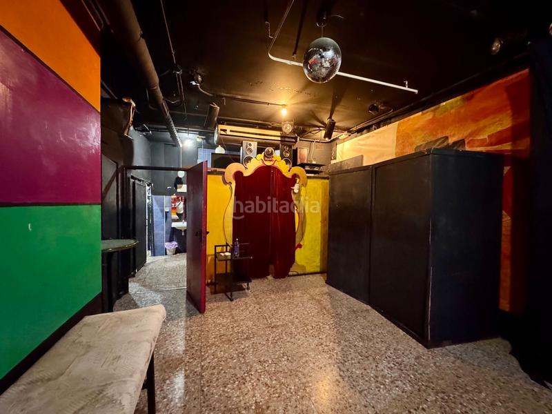 Foto c95c75d3-f60b-4f36-8ad0-450f9f1b945a. Business premise in El Botànic Valencia