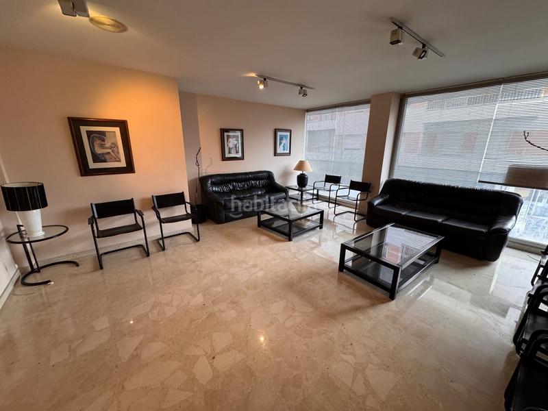 Foto 53f9c135-94be-46fb-9bfa-d09adffedb67. Ufficio in Oliva pueblo Oliva