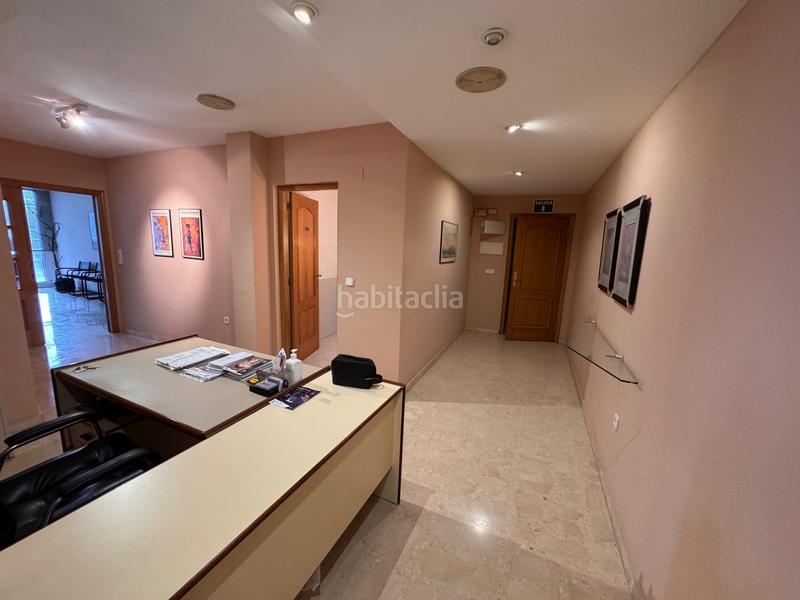 Foto d8f7496d-a018-4d4b-afdf-f4043eabe7bd. Ufficio in Oliva pueblo Oliva