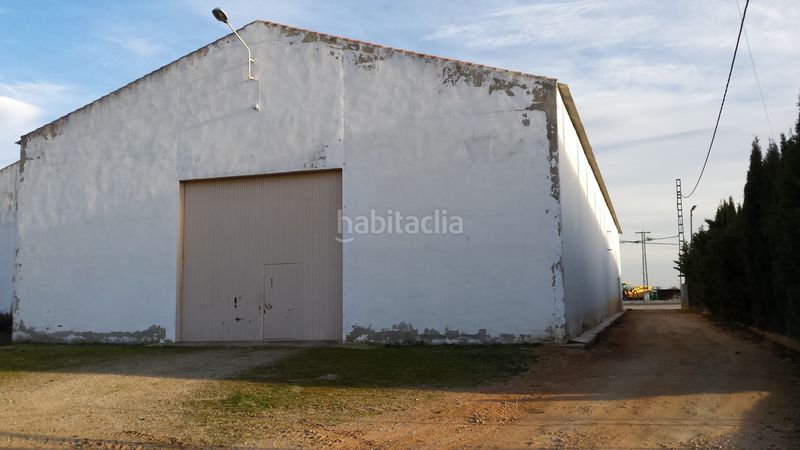 Foto 052e9da6-fcc7-475e-942f-ce89c41a87f5. Bâtiment à usage industriel dans carretera tomelloso 4 dans Villarrobledo
