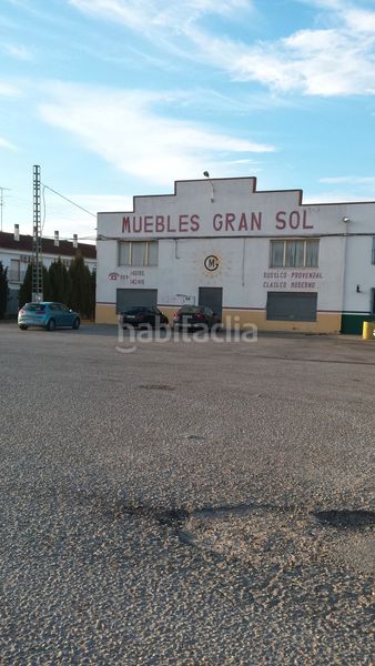 Foto c3f5eb02-5afb-44e4-bc68-6e132cafd639. Bâtiment à usage industriel dans carretera tomelloso 4 dans Villarrobledo