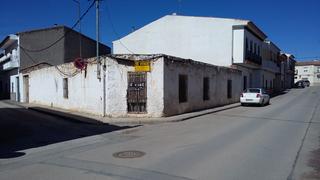 Terreno residencial en Calle del cementerio 5