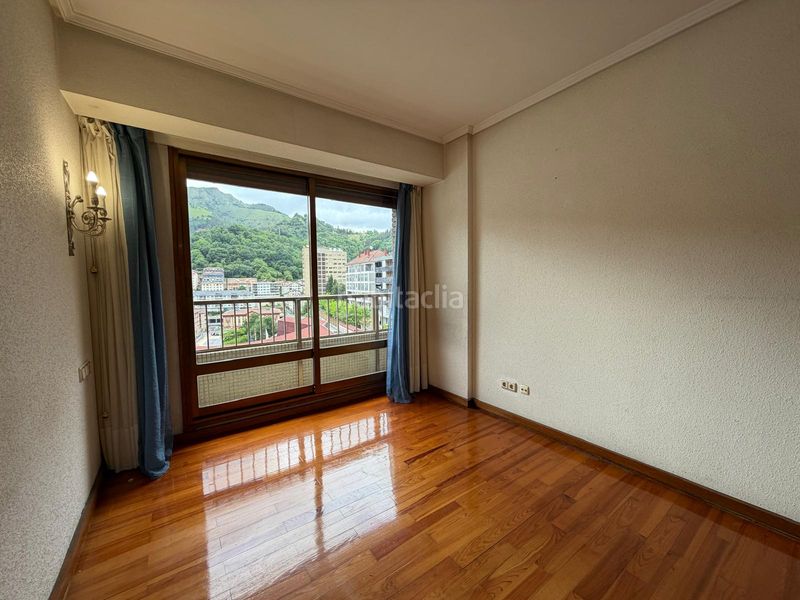 Foto ea4aec66-3007-4c74-a48c-b5b04cf86dd2. Appartement avec chauffage dans Eibar