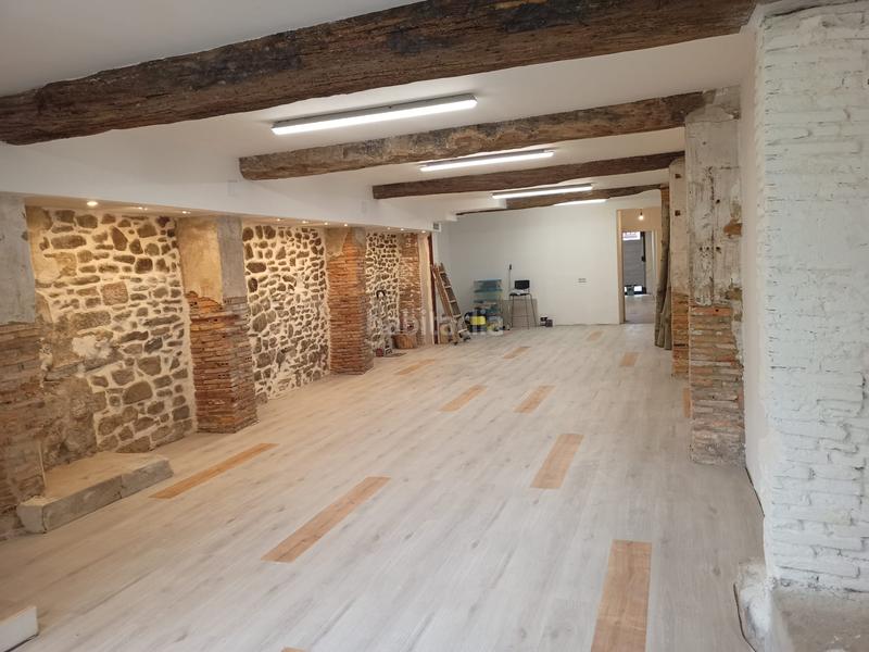 Foto b1ff100e-ec26-4648-bba8-63aaa589cb5d. Lloguer local comercial a Durango