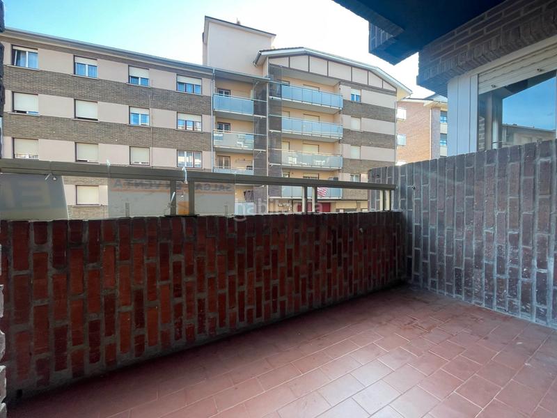 Foto f7146384-c98a-4505-889e-754438168117. Piso vivienda de 3 dormitorios en Berriz