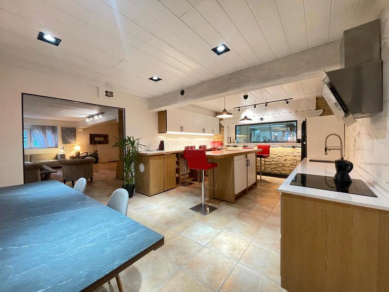 Foto 7aec29b7-a2dd-46c7-91ad-c0469f8dcdd4. Casa vivienda de 11 dormitorios en Elorrio