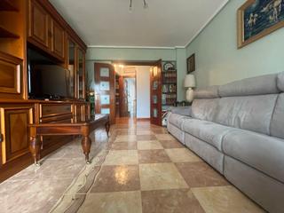 Piso  San pio x kalea 35. Vivienda de 3 dormitorios en elorrio