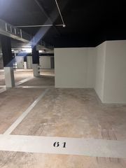 Miete Autoparkplatz in Passeig de la riera 9. Plaça de parquing 61