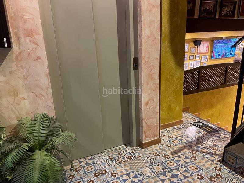 Foto f998d9b0-07fe-4076-ab67-bad6d1c102e5. Local comercial a Barri del Centre Terrassa