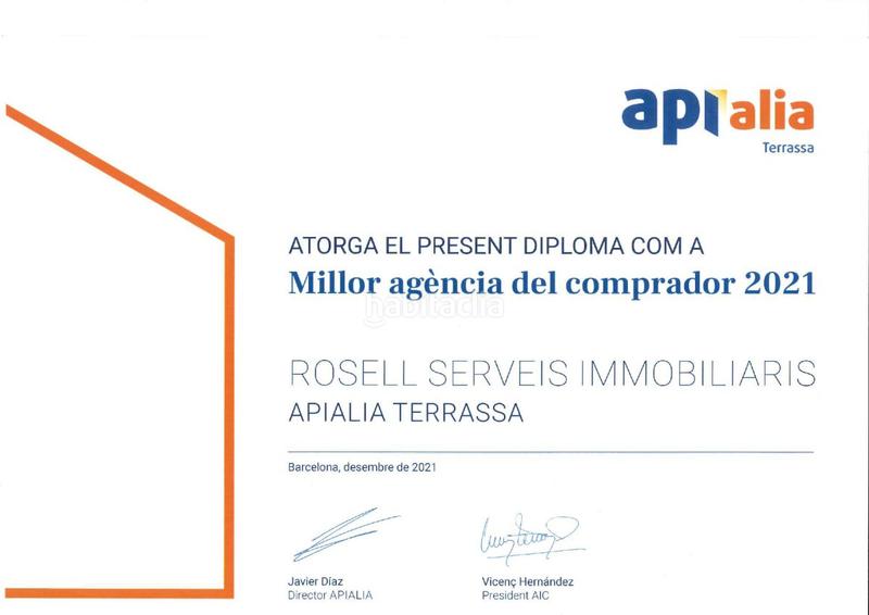 Foto a7493cbb-3768-4de5-b548-4fc2d15b3b94. Local comercial local com. en venta en centre. en Terrassa