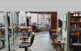Lloguer Local Comercial a Pla de Bon Aire. Local com. en alquiler en sant pere.