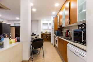 Pis  Calle de la unió. Piso en venta en centro, 4 dormitorios.