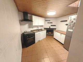 Ground floor  Calle osca. Planta baja en venta en la maurina, 2 dormitorios.