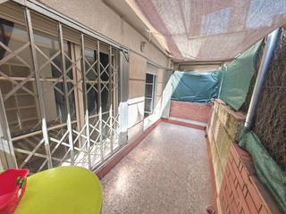 Rez-de-chaussée  Calle de marinel·lo bosch. Planta baja en venta en zona escoles, 1 dormitorio.