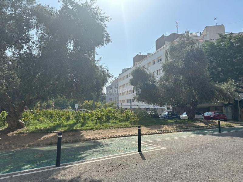 Foto ceb503c5-387a-4c9c-ad1b-ca940626c4f3. Pas-de-porte local commercial dans Ca n'Aurell Terrassa