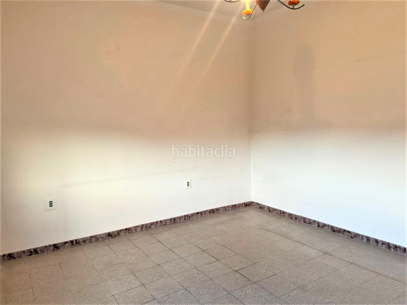 Foto 13796637-e39a-4849-a449-ca4f65831e99. Casa adossada amb calefacció aparcament a Zona Esportiva Terrassa