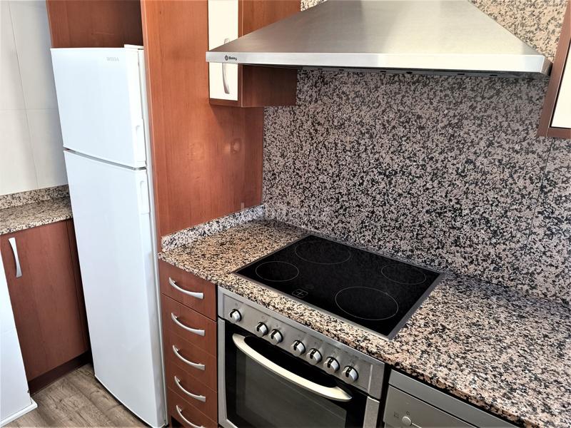 Foto 5bab6e4f-78f4-4e3e-b7df-4b051f7dfb30. Pis amb calefacció aparcament a Can Palet Terrassa