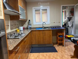 Etagenwohnung  Calle guadiana. Piso en venta en can palet, 3 dormitorios.