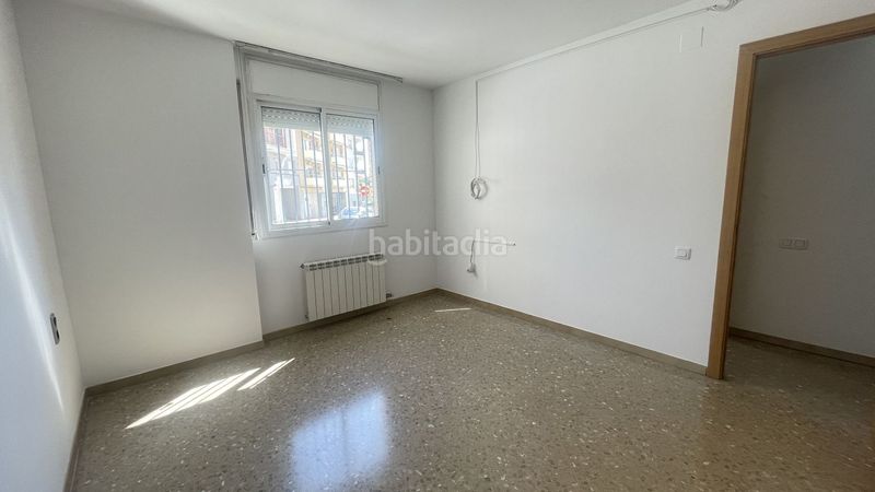 Foto f35f3dc3-092d-4ce6-8732-e08f80269147. Planta baixa amb calefacció a La Cogullada Terrassa