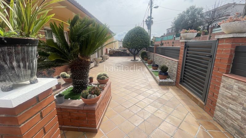 Foto 13f7d492-f7f9-4d4d-ad4e-64eada8202fe. Casa  en venta en castell nou, 4 dormitorios. en Rubí
