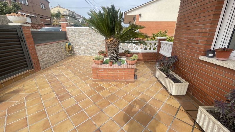 Foto 21492e98-cb13-4feb-872c-9fedec3dfdc0. Casa  en venta en castell nou, 4 dormitorios. en Rubí