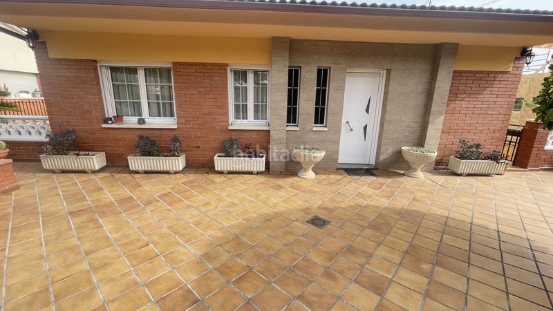 Foto 29807d34-f261-4bca-a6cf-cbbb29a90bf8. Casa  en venta en castell nou, 4 dormitorios. en Rubí