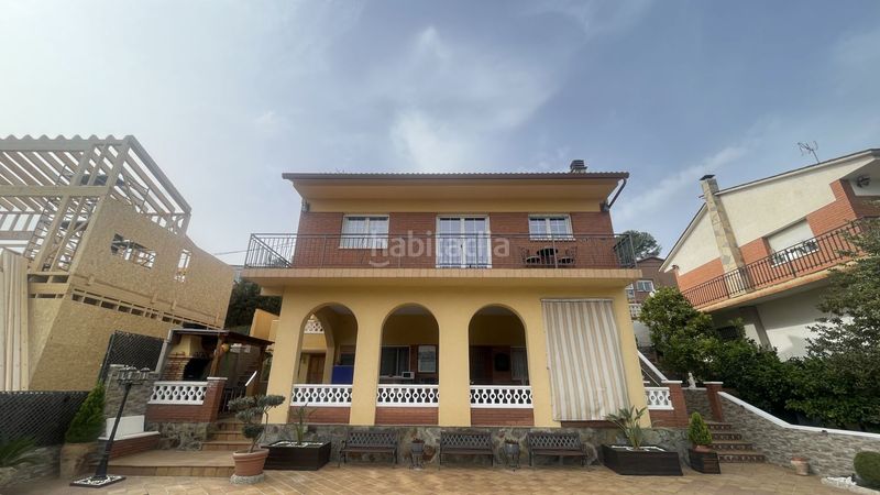 Foto 4cc80448-8fe0-4872-a95e-d84524352f5a. Casa  en venta en castell nou, 4 dormitorios. en Rubí