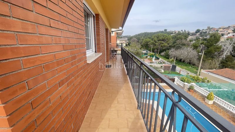 Foto 872b621f-75cd-4edf-ab0b-214bf3bfb99f. Casa  en venta en castell nou, 4 dormitorios. en Rubí