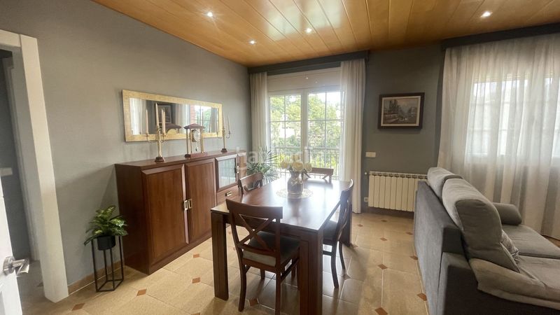 Foto 8e87b017-e156-4348-921d-5c545735ed6a. Casa  en venta en castell nou, 4 dormitorios. en Rubí