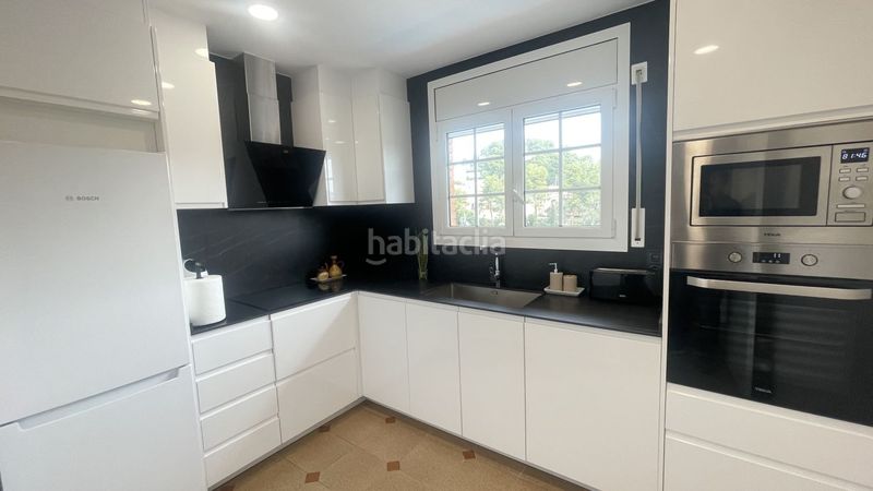 Foto 9c3785c9-f468-47a2-a965-f86863fd3913. Casa  en venta en castell nou, 4 dormitorios. en Rubí